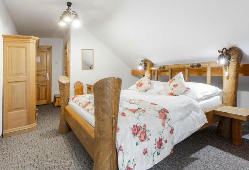 膳宿费 Penzion Koliba