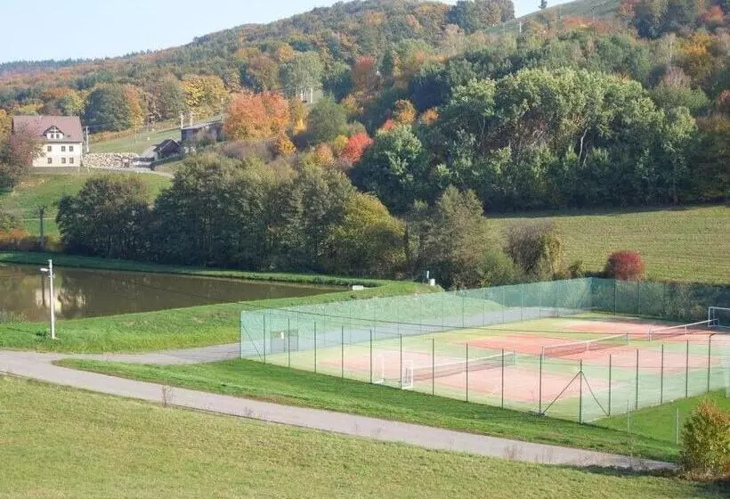 ペンション Penzion Malovaný