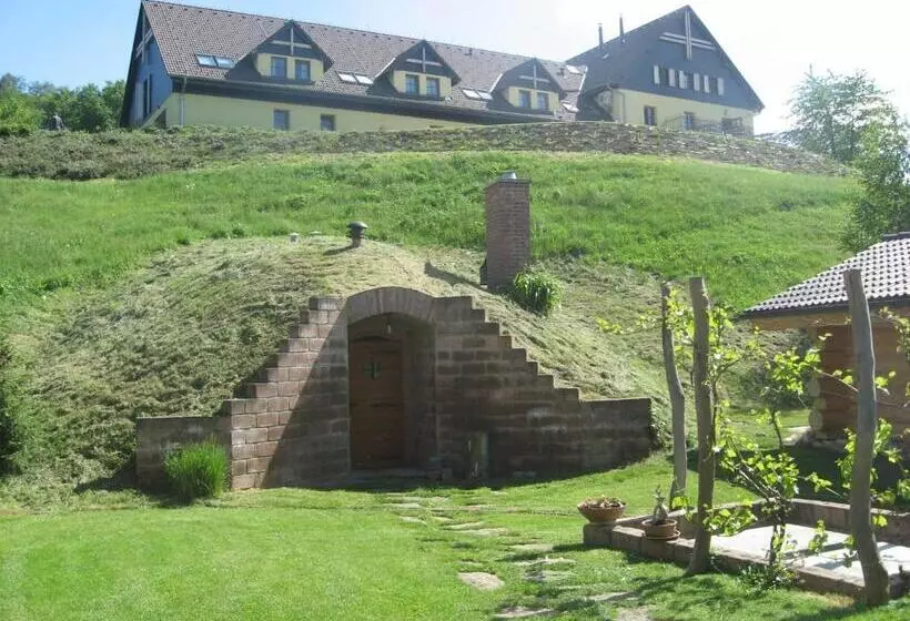 ペンション Penzion Malovaný