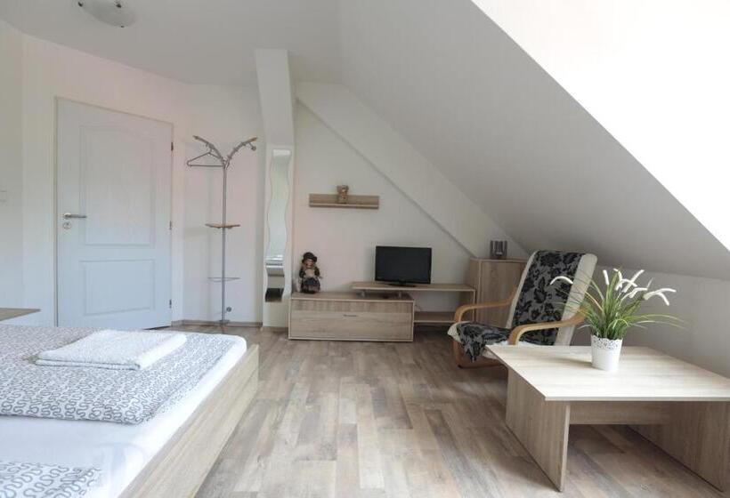 بنسيون Penzion Na Cymbálku