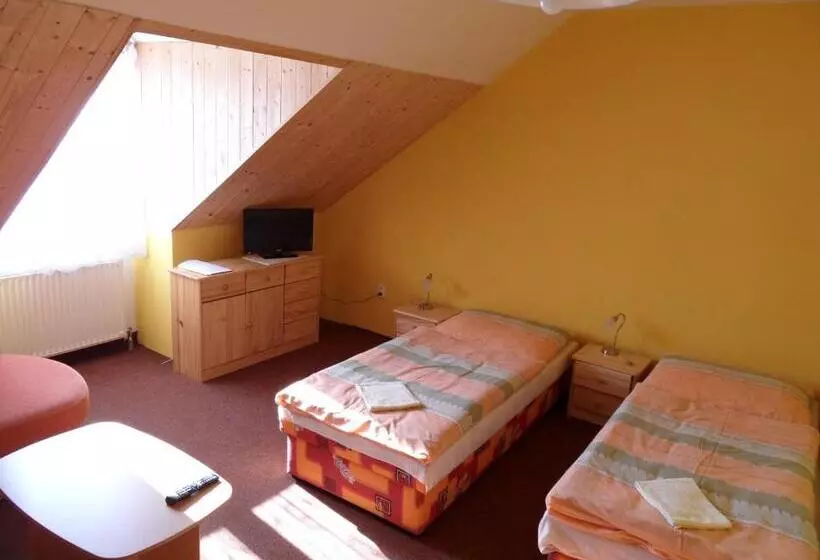 Majatalo Penzion Skalíček