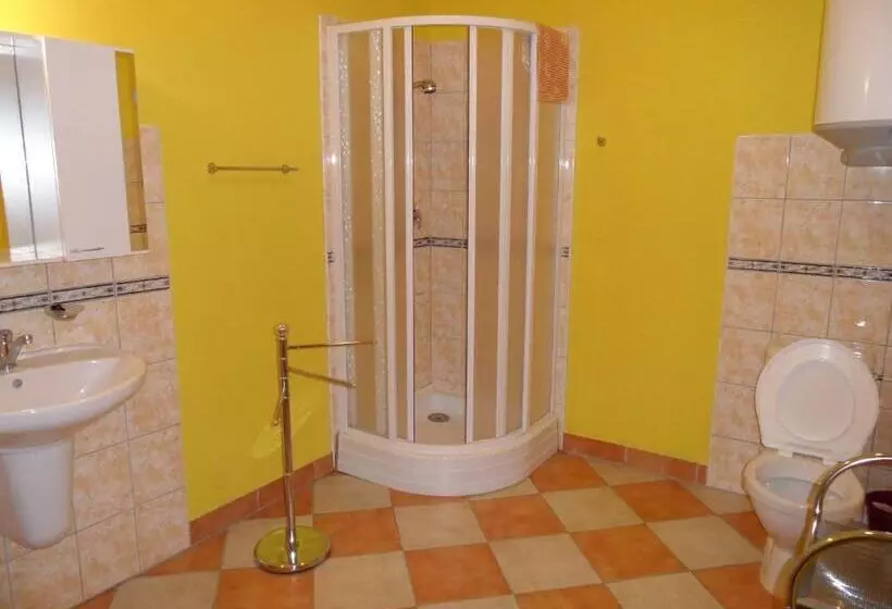 Majatalo Penzion Skalíček