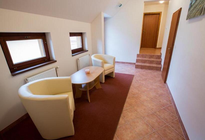 ペンション Penzion U řeky