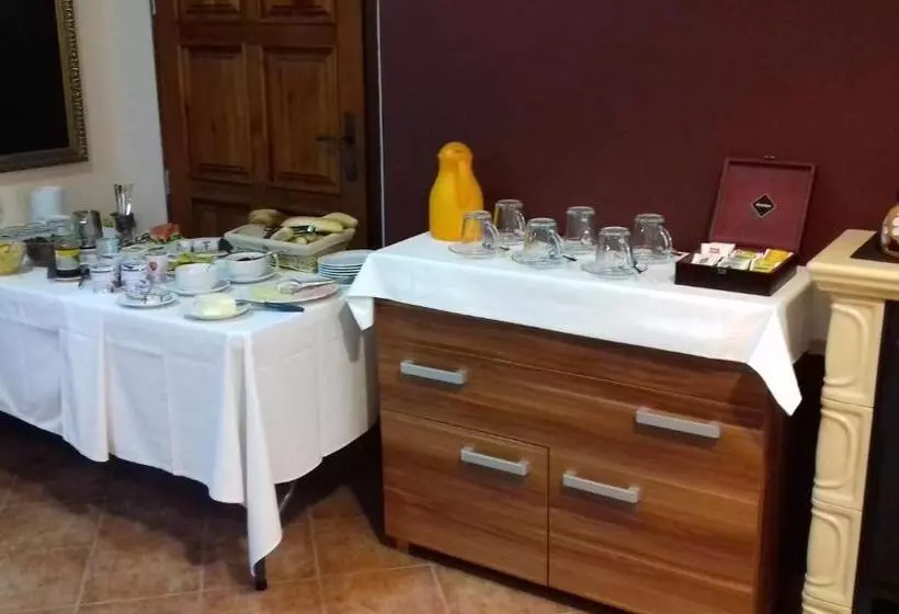 Majatalo Penzion U řeky