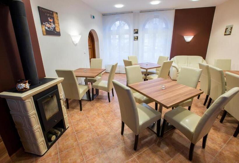 ペンション Penzion U řeky