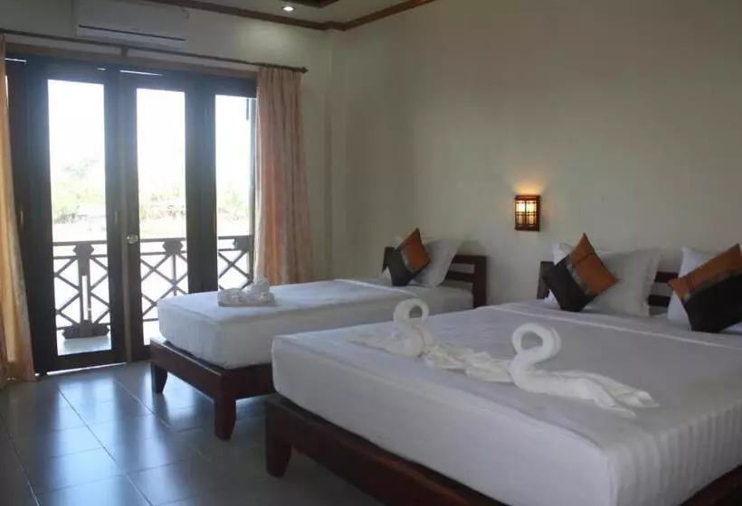 ペンション Sengahloune Villa