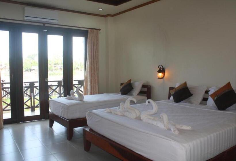 펜션 Sengahloune Villa