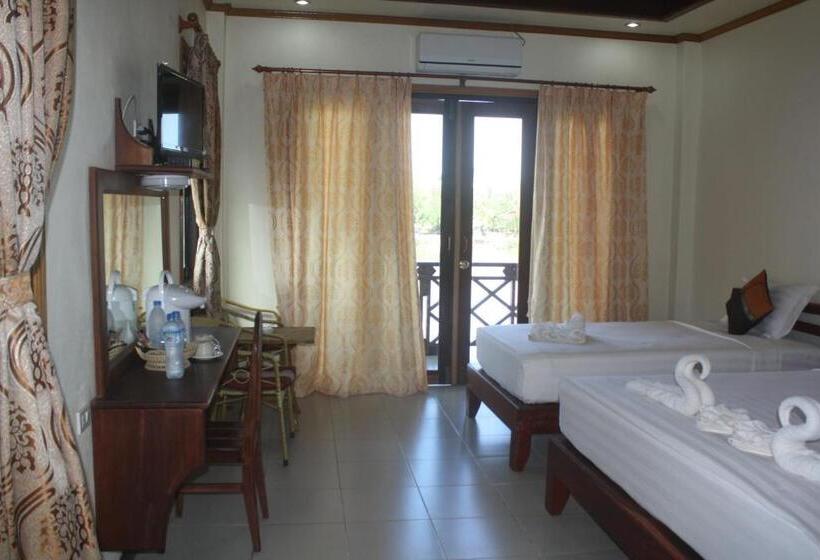 펜션 Sengahloune Villa