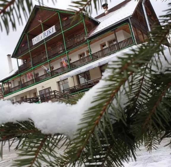 ペンション Vila Riki