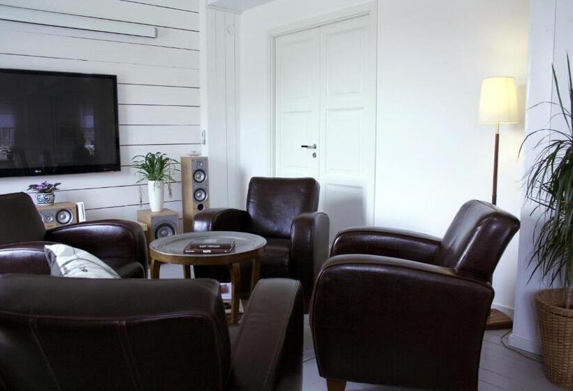 פנסיון Villa Akvarellen Bed & Breakfast