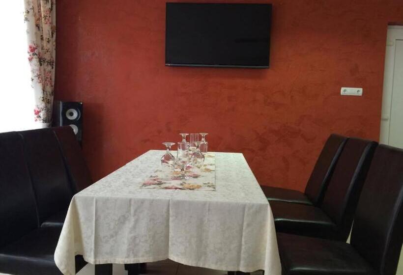 Pensiunea Valea Frumoasei