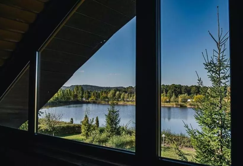 Lomakeskus Olympic Village