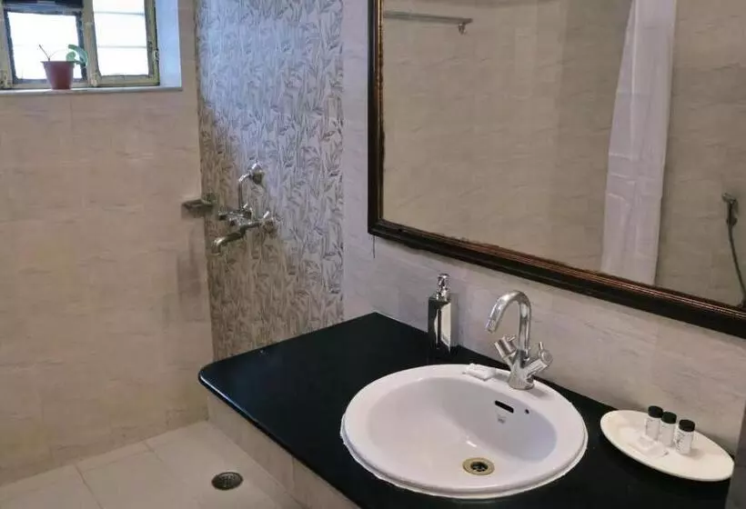 Lomakeskus Sariska Tiger Heaven