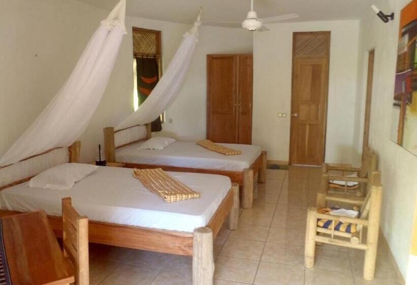 Bed and Breakfast Oro Beach Houses