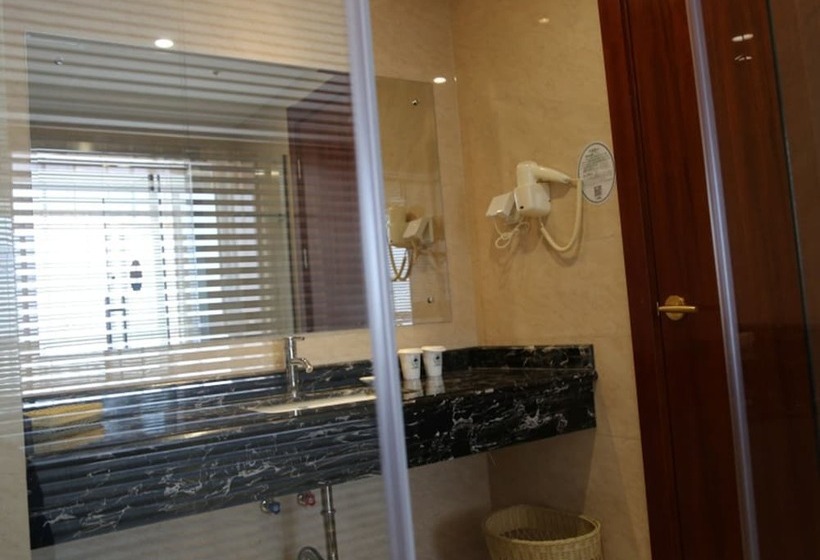 בית מלון כפרי Greentree Inn Shanxi Yizhoufanshi Bus Station Business