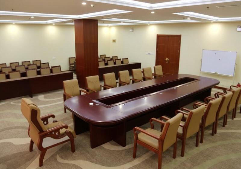 בית מלון כפרי Greentree Inn Shanxi Yizhoufanshi Bus Station Business