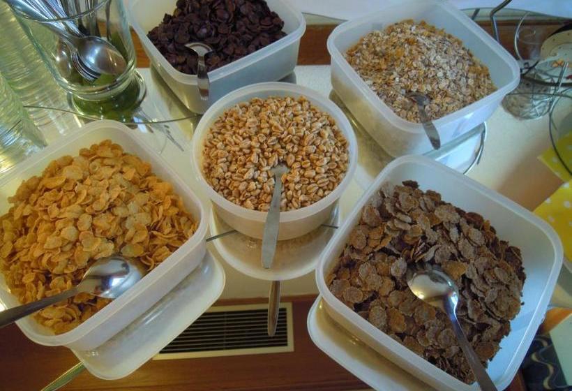 Отель Gästehaus Zur Schönen Aussicht