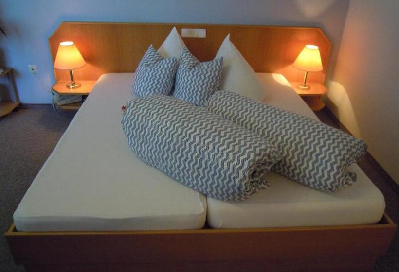 Отель Gästehaus Zur Schönen Aussicht