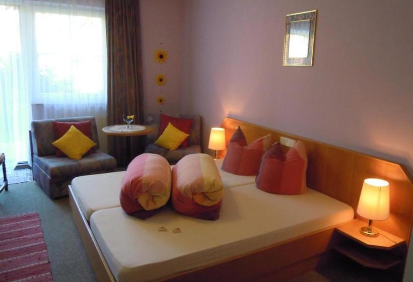 Отель Gästehaus Zur Schönen Aussicht