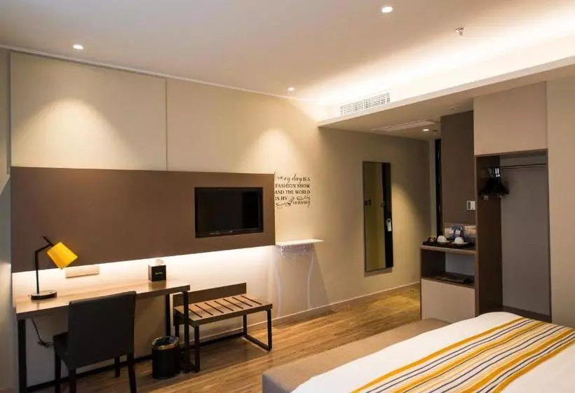 ホテル Home Inn Plus Suzhou Wujiang Fenhu Luxin Avenue