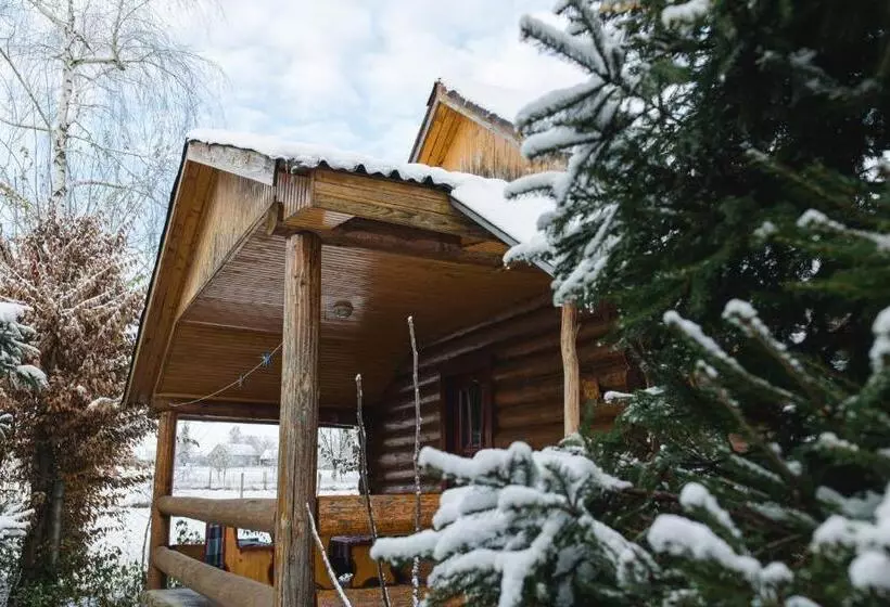 Hotelli Kolyba Opryshkiv