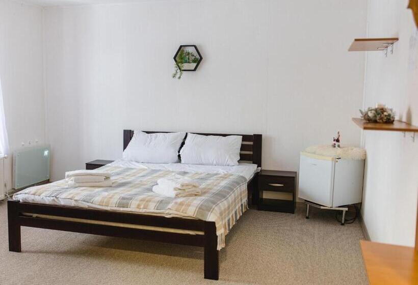 فندق Kolyba Opryshkiv