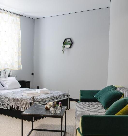 فندق Kolyba Opryshkiv