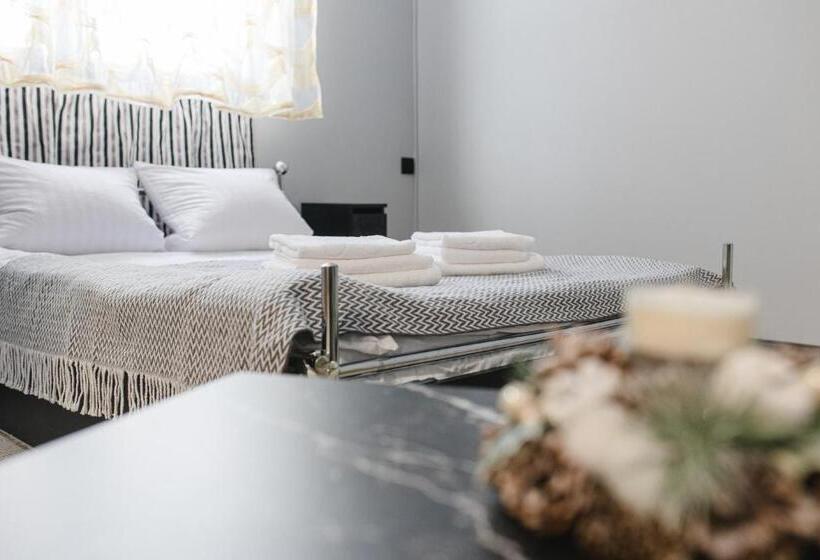 فندق Kolyba Opryshkiv