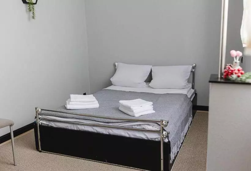 Hotelli Kolyba Opryshkiv