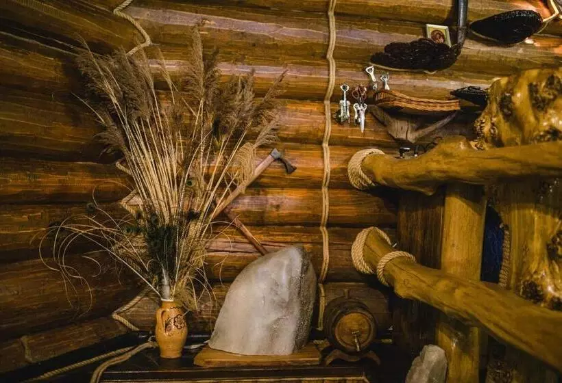 Hotelli Kolyba Opryshkiv