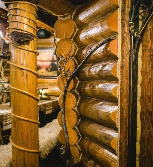 Hotelli Kolyba Opryshkiv