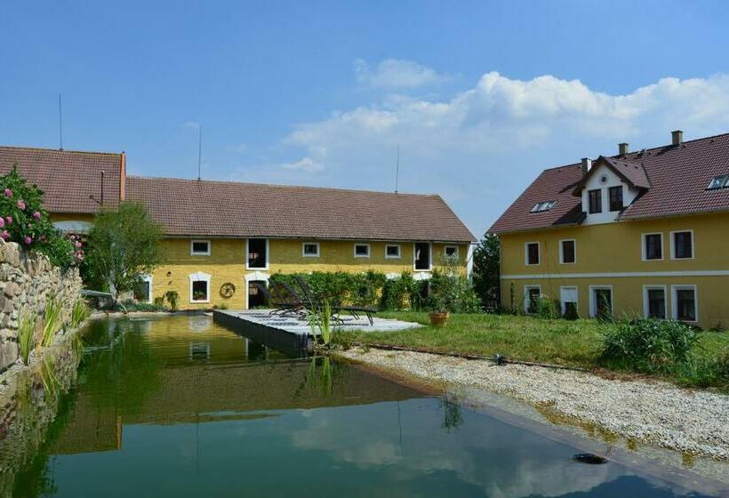 Szálloda Statek Luníkov