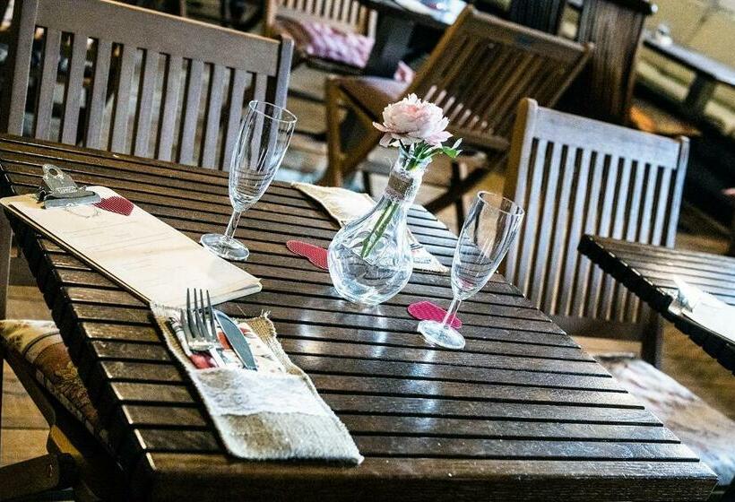 Szálloda Statek Luníkov