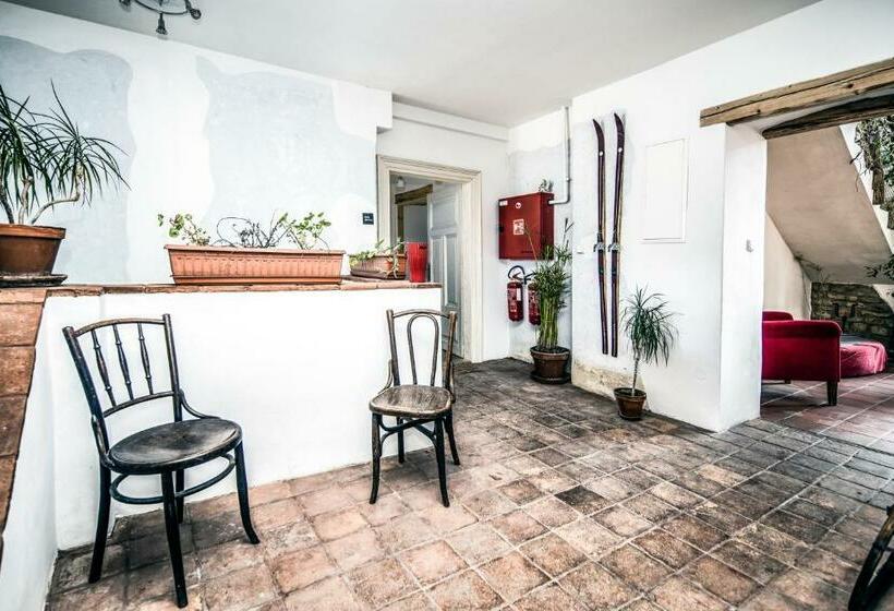 Szálloda Statek Luníkov