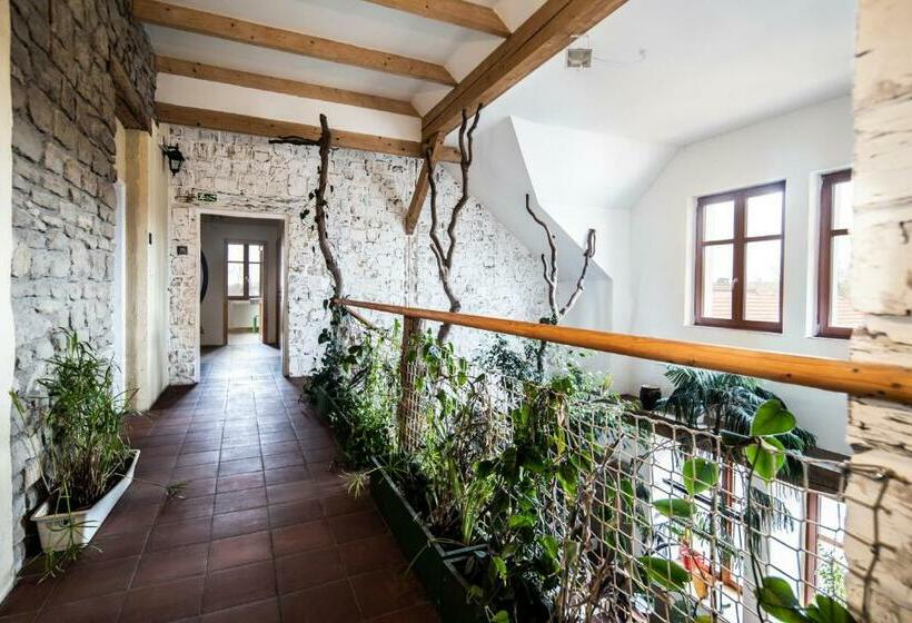 Szálloda Statek Luníkov