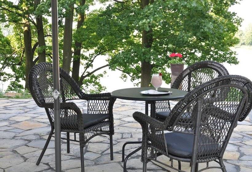 Szálloda Zámek Jeseník Nad Odrou