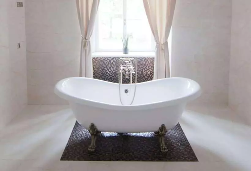 Hotelli Zámek Jeseník Nad Odrou