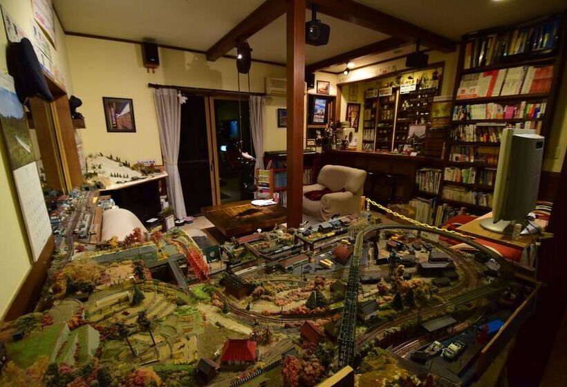 Miyukinomori Youth Hostel