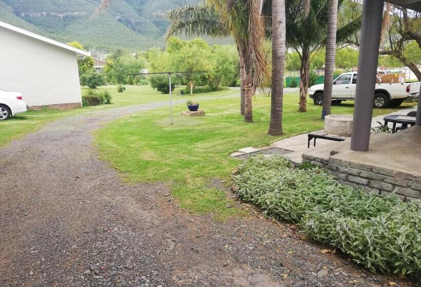 بنسيون Altenburgh Accommodation Apartments