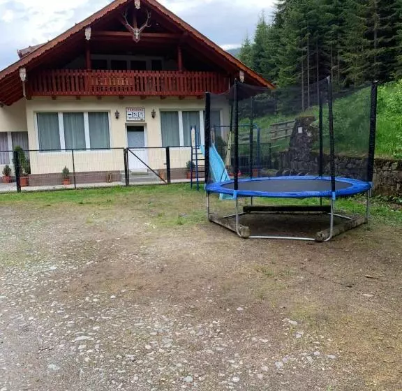 Majatalo Cabana Cerbul Oasa Transalpina