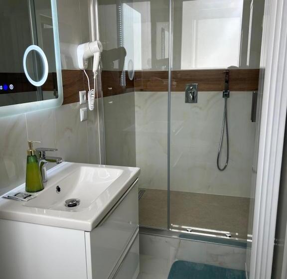 پانسیون Casa Avram