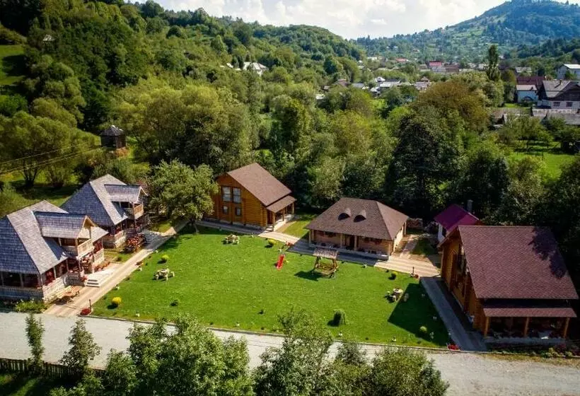 Majatalo Casutele Din Moisei