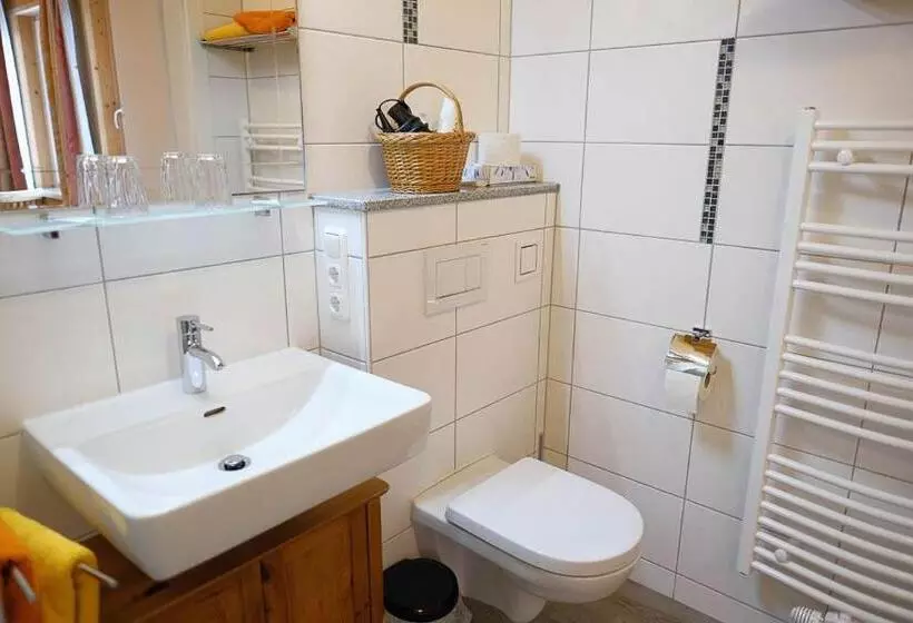 Majatalo Hildegard Naturhaus