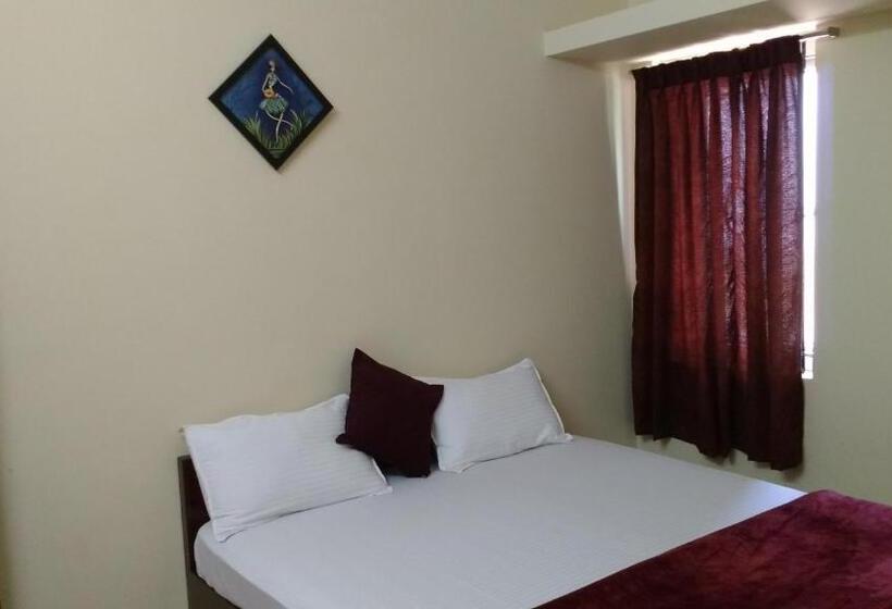 Panzió Jp Nivaas Guest House