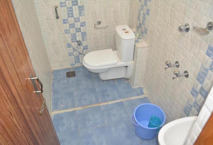 Panzió Jp Nivaas Guest House