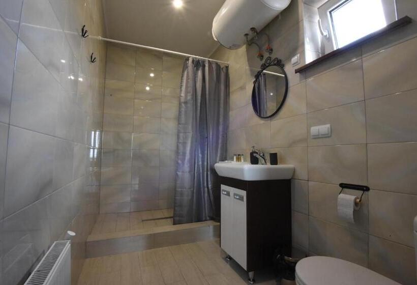 פנסיון Lago Casa