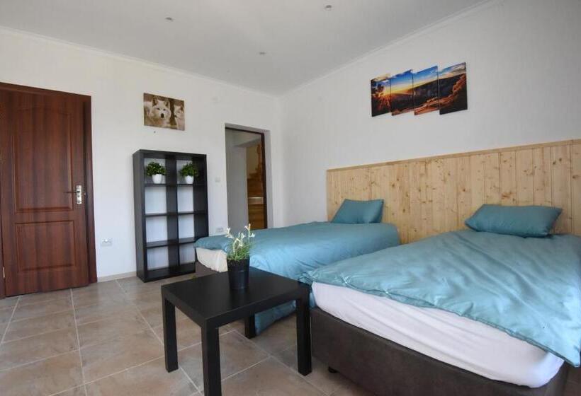 פנסיון Lago Casa