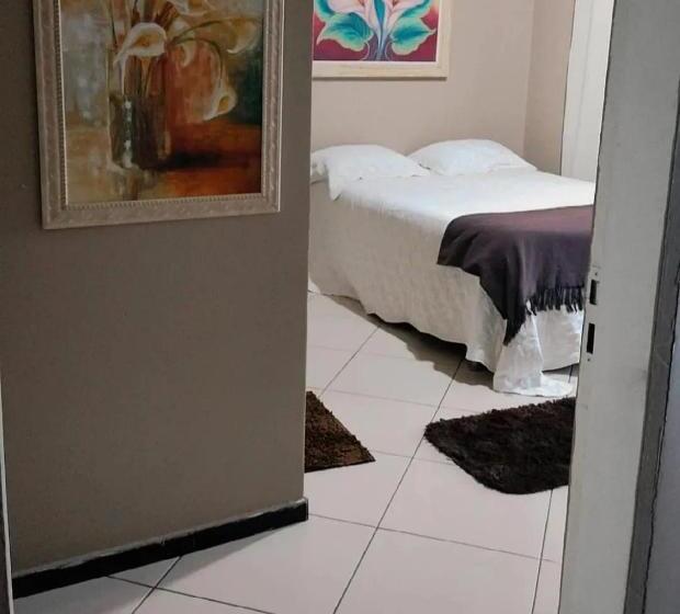 פנסיון Pousada Central