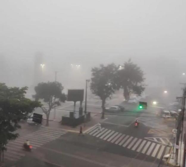 פנסיון Pousada Central