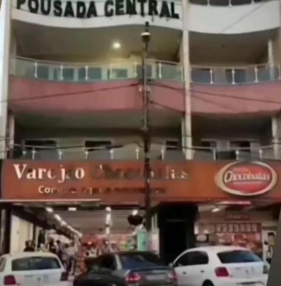 פנסיון Pousada Central